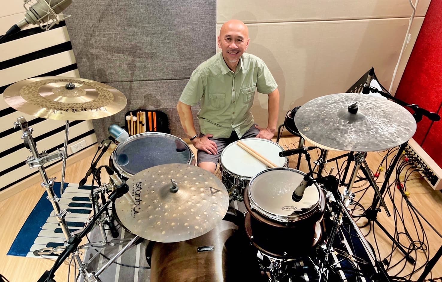 นาย ชลัช ทรงวงษ์