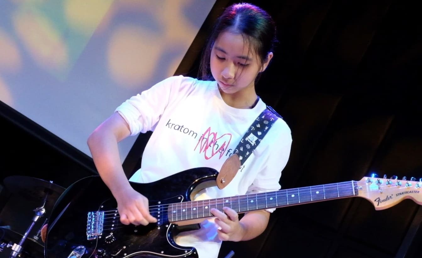 GUITAR  กีตาร์